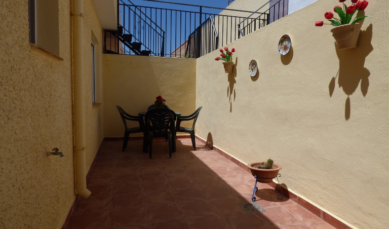 2 Bedroom Terraced For Sale