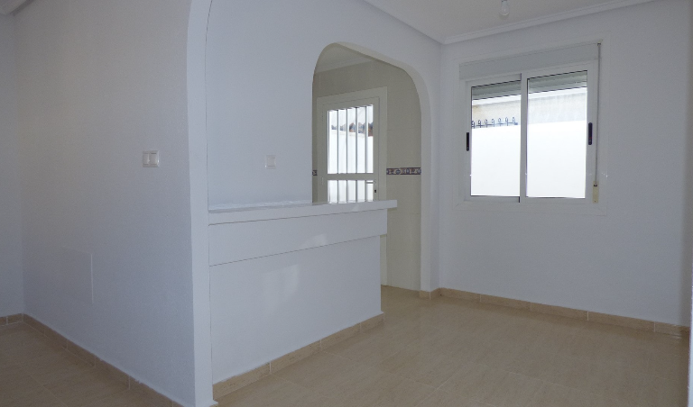 2 Bedroom Terraced For Sale