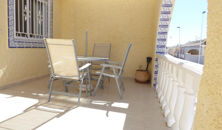 2 Bedroom Terraced For Sale