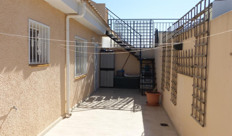 2 Bedroom Terraced For Sale