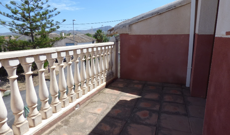 2 Bedroom Terraced For Sale