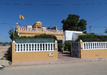 6 Bedroom Detached For Sale