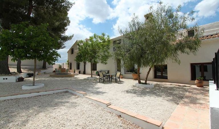 7 Bedroom Finca For Sale