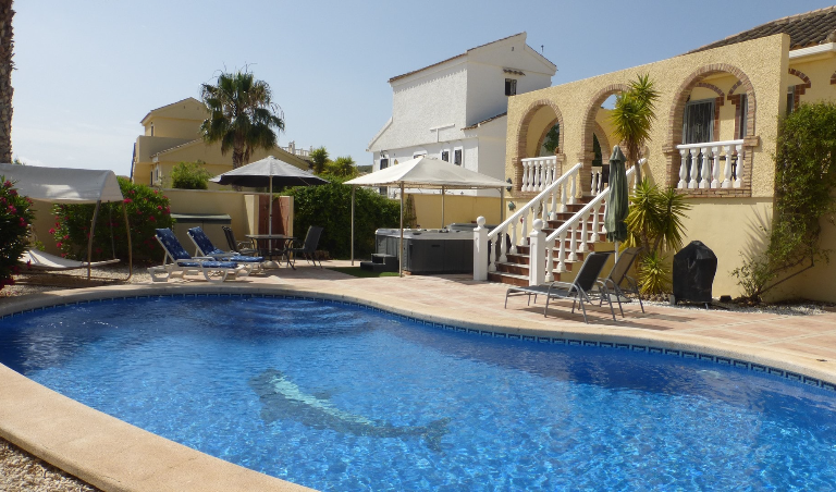 3 Bedroom Detached Villa For Sale