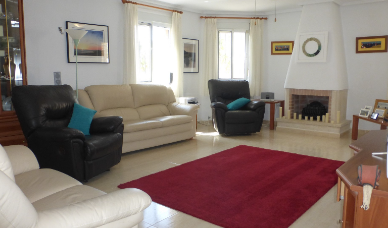 3 Bedroom Detached Villa For Sale