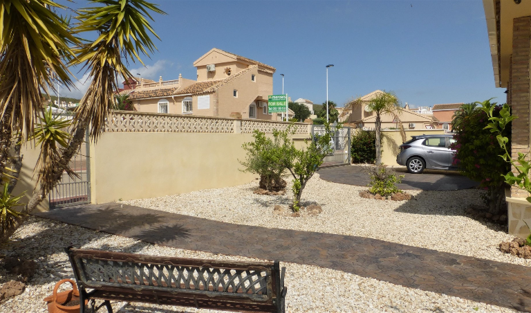 3 Bedroom Detached Villa For Sale