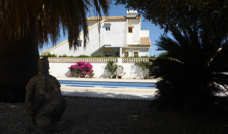 3 Bedroom Detached Villa For Sale