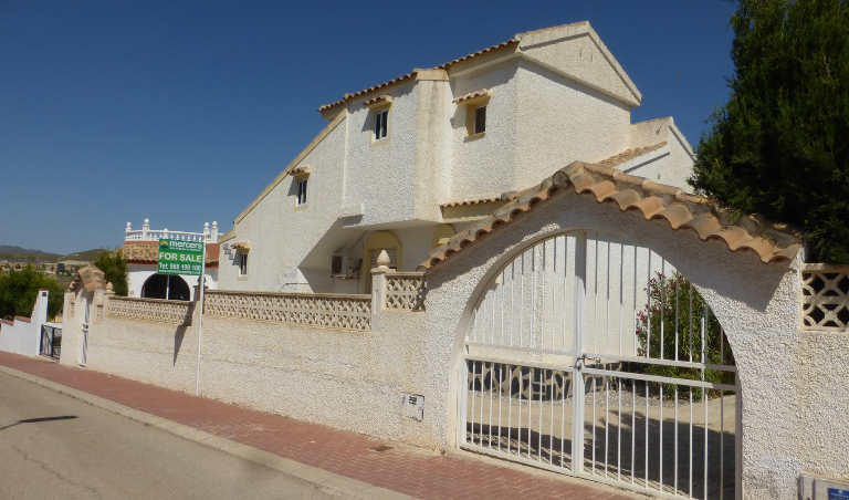 3 Bedroom Detached Villa For Sale