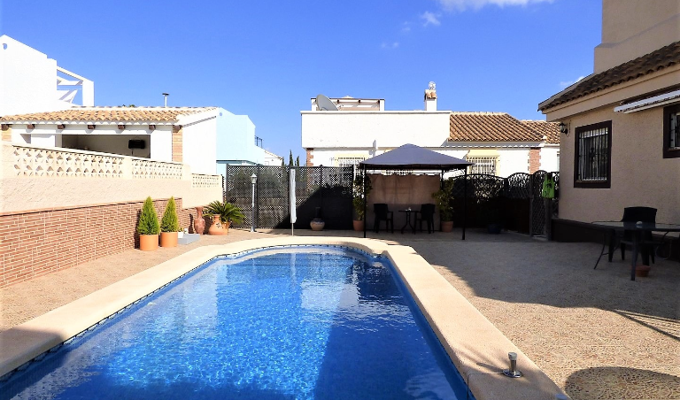 3 Bedroom Detached Villa For Sale