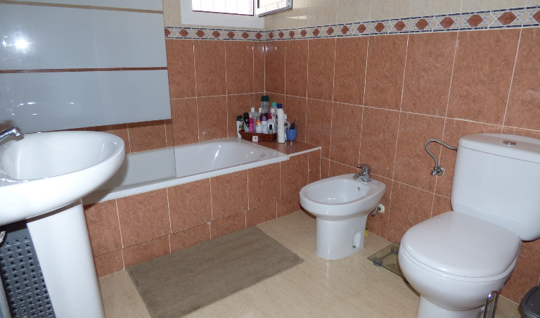 2 Bedroom Terraced For Sale