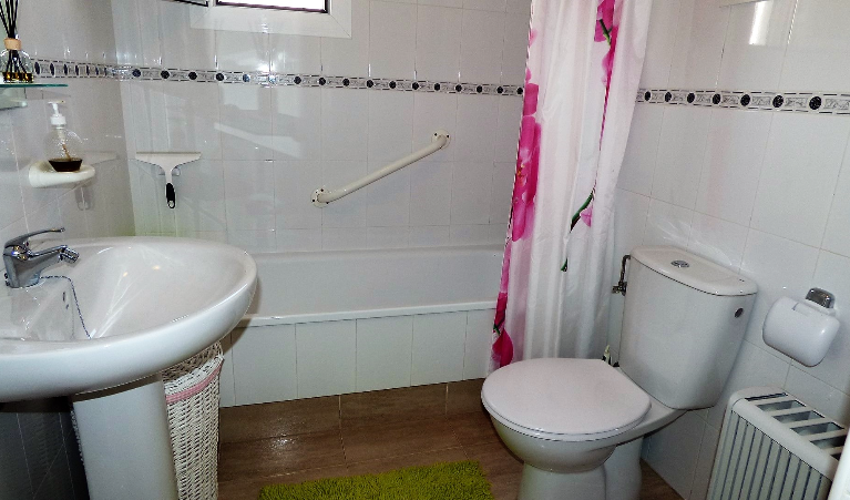 2 Bedroom Terraced For Sale