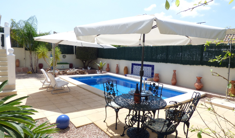 2 Bedroom Detached For Sale