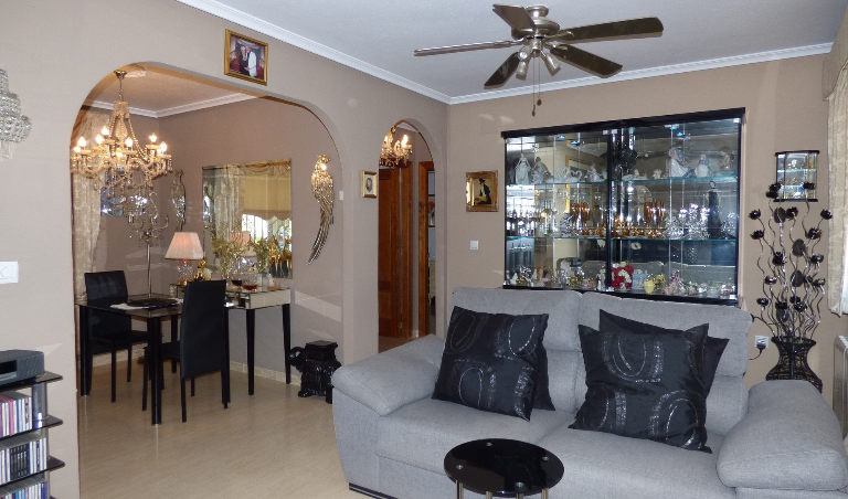 2 Bedroom Detached For Sale