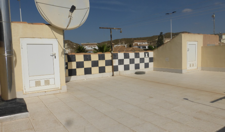 2 Bedroom Terraced For Sale