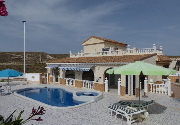 3 Bedroom Detached For Sale
