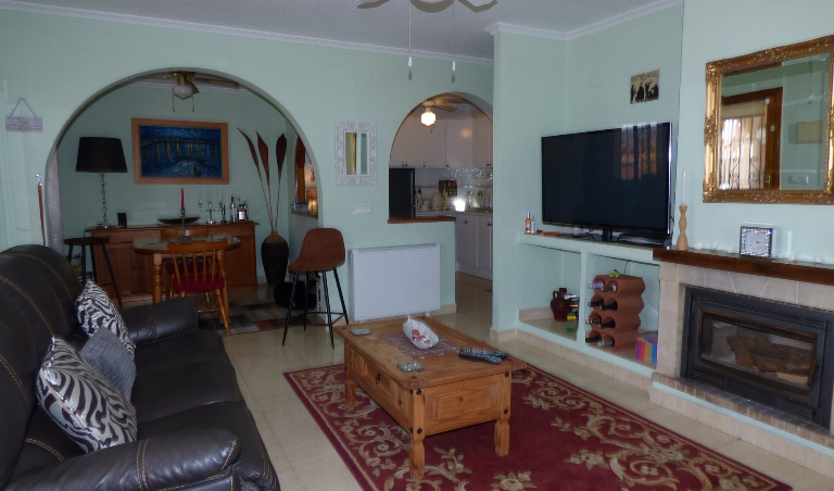 2 Bedroom Detached For Sale