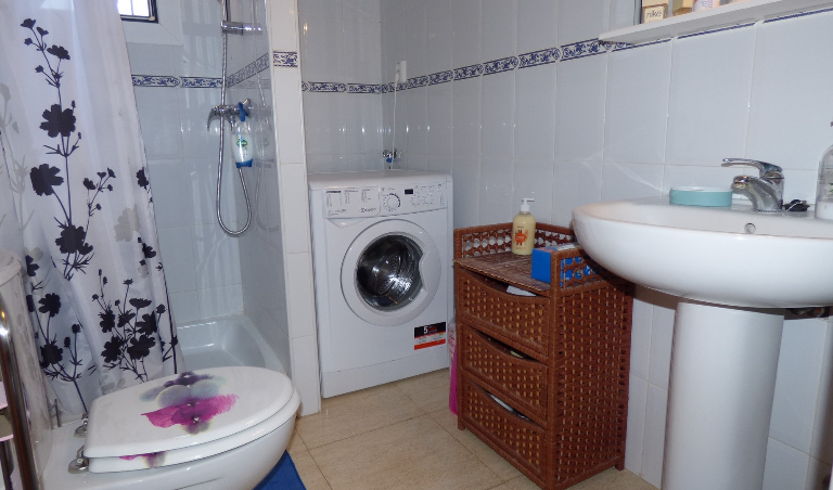 2 Bedroom Detached For Sale