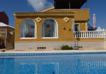 3 Bedroom Detached For Sale