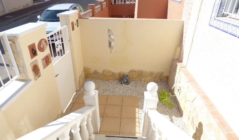 2 Bedroom Terraced For Sale