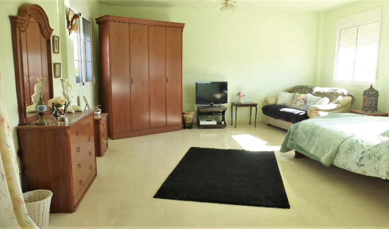 5 Bedroom Finca for Sale