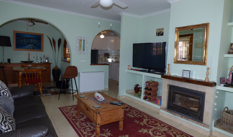 2 Bedroom Detached Villa For Sale