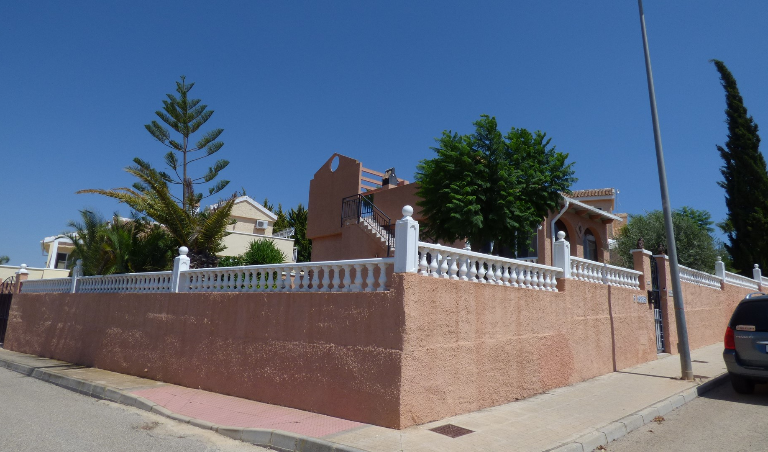 2 Bedroom Detached Villa For Sale