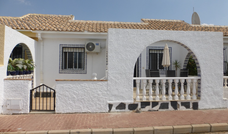 2 Bedroom Terraced for Sale | CLAC318