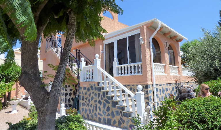 2 Bedroom Detached Villa For Sale