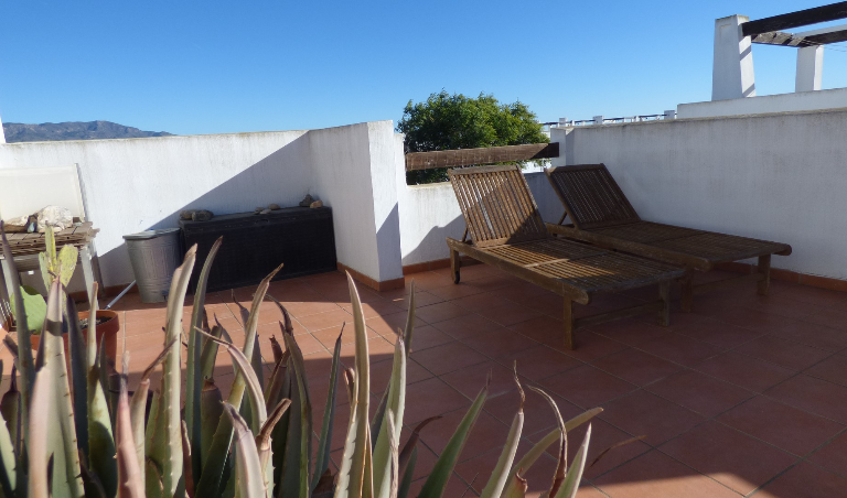 2 bedroom apartment For sale on Condado de Alhama.