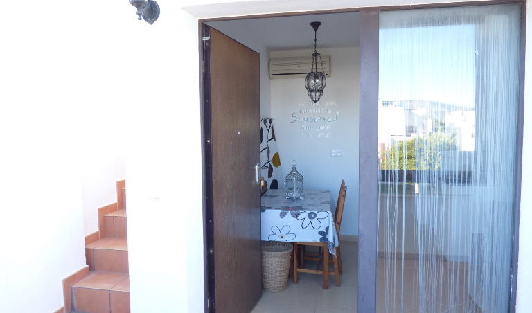 2 bedroom apartment For sale on Condado de Alhama.