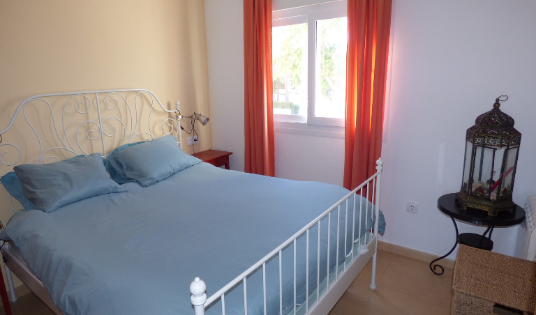 2 bedroom apartment For sale on Condado de Alhama.