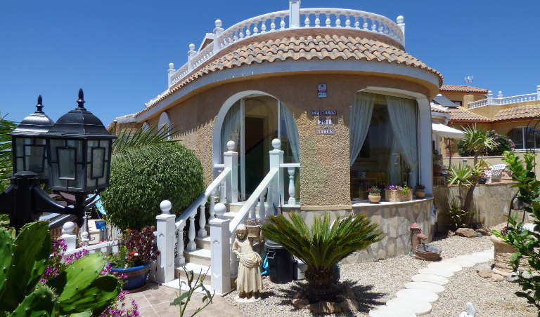 4 Bedroom Detached villa For sale