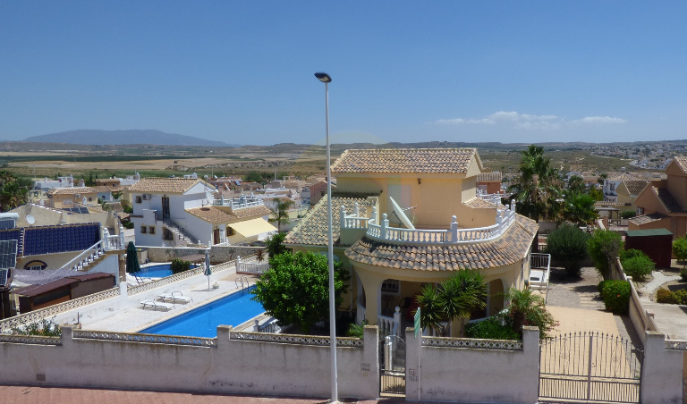 3 Bedroom Detached villa For Sale