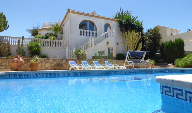 3 Bedroom Detached Villa For Sale