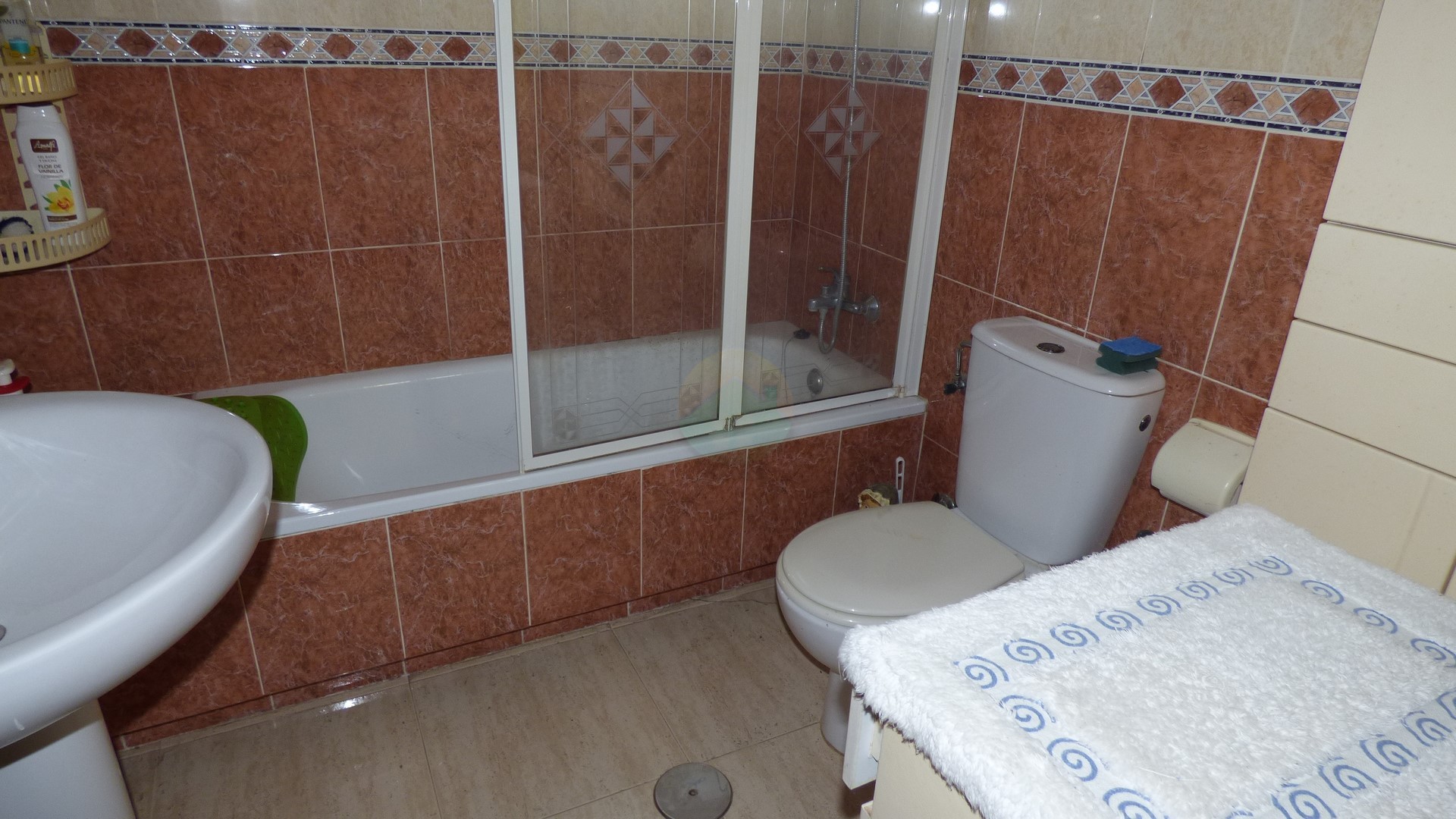 2 bedroom 1 bathroom Terraced villa For sale.