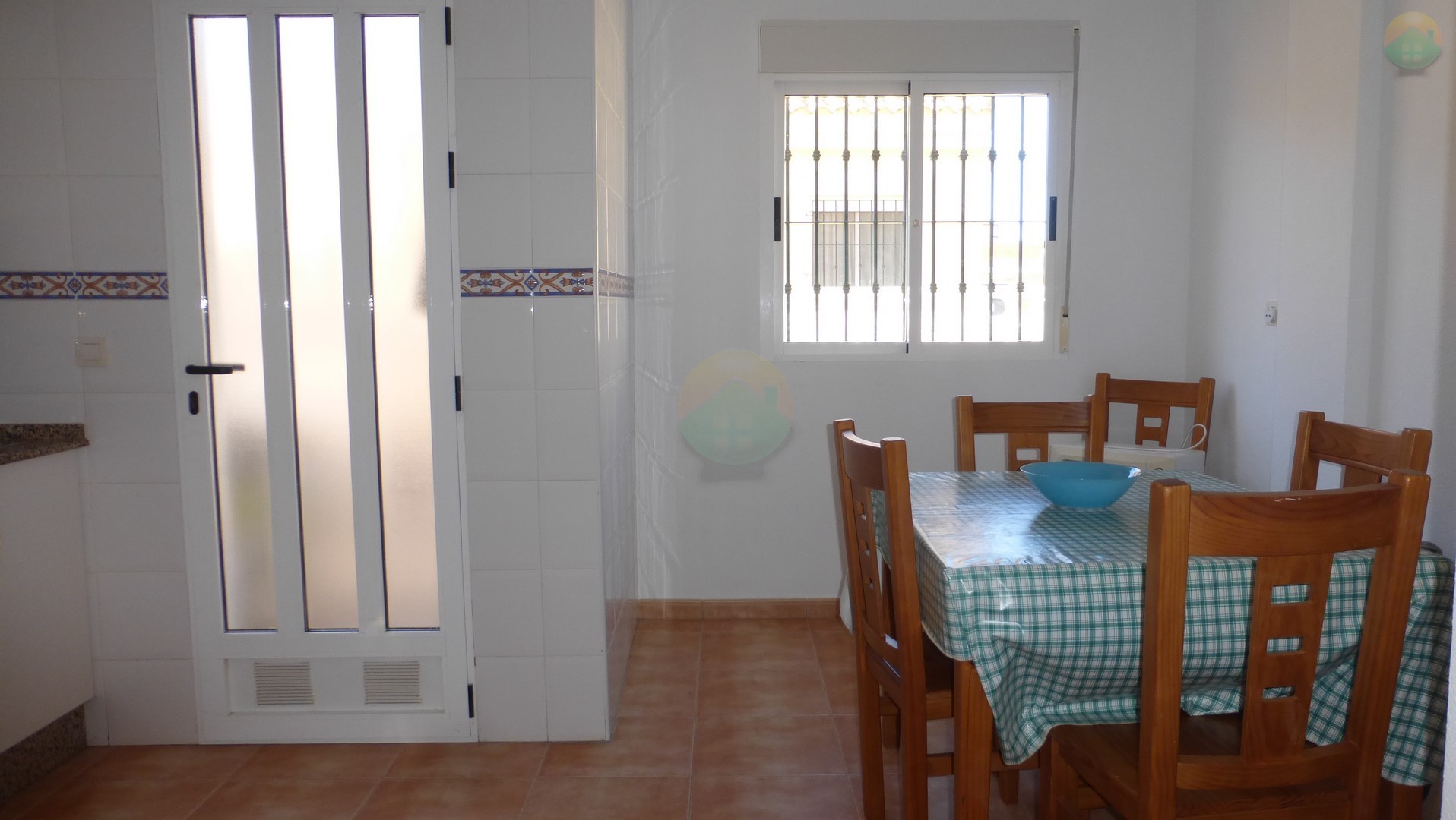 3 bedroom 2 bathroom Semi Detached villa For sale