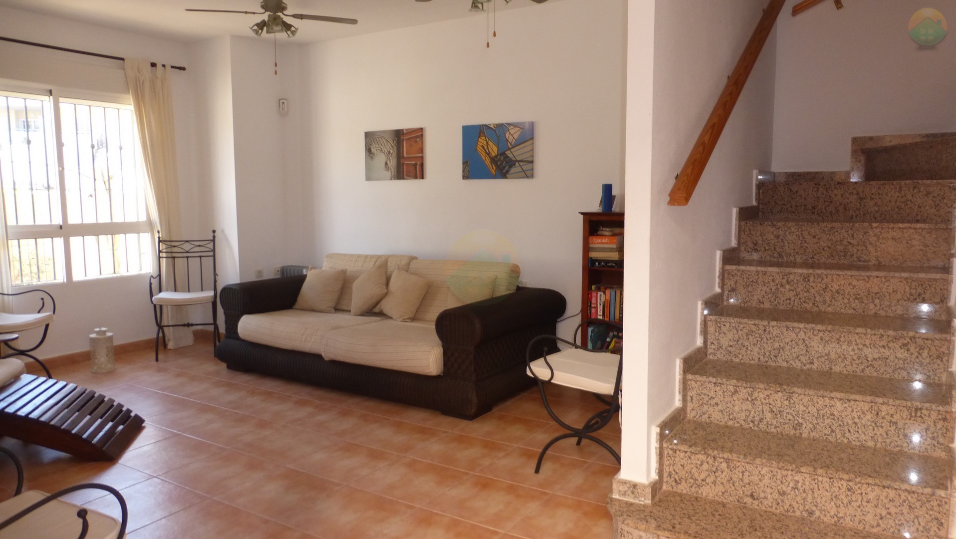 3 bedroom 2 bathroom Semi Detached villa For sale