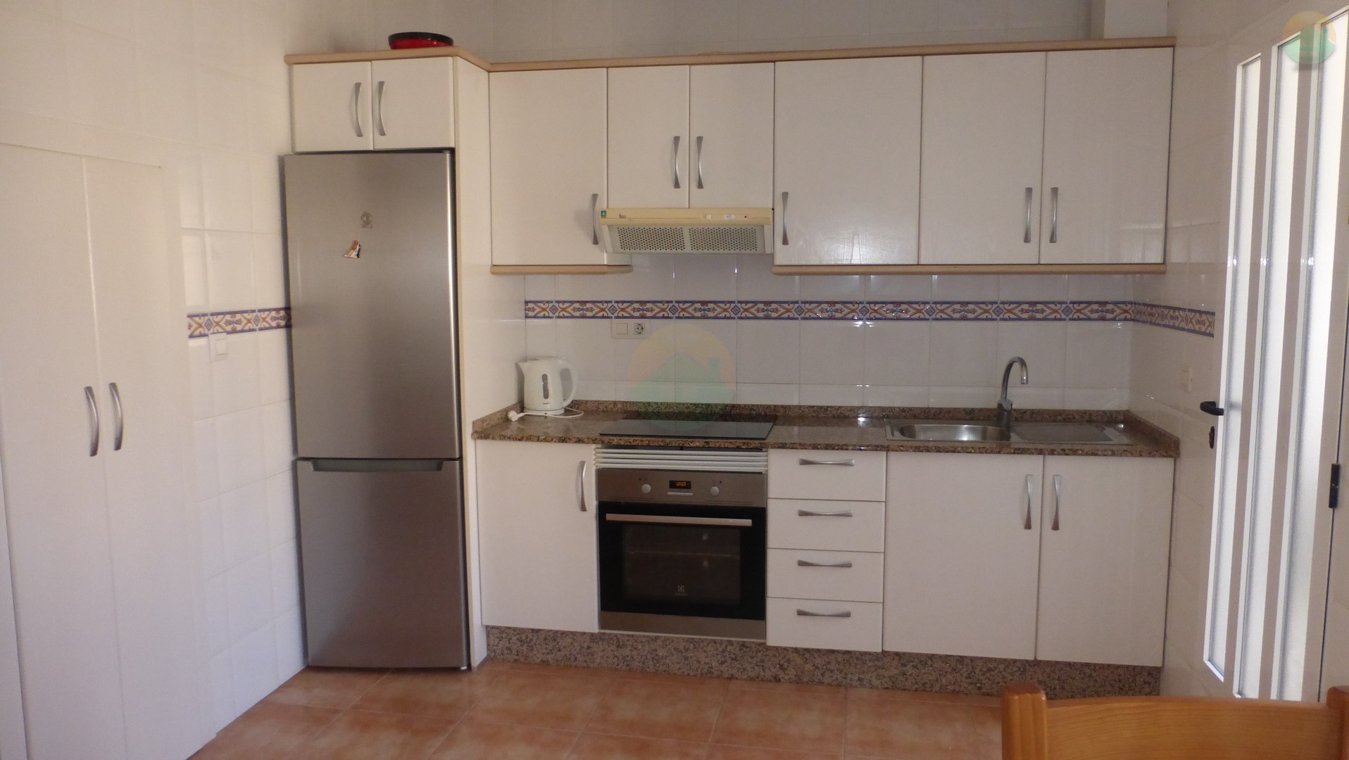 3 bedroom 2 bathroom Semi Detached villa For sale