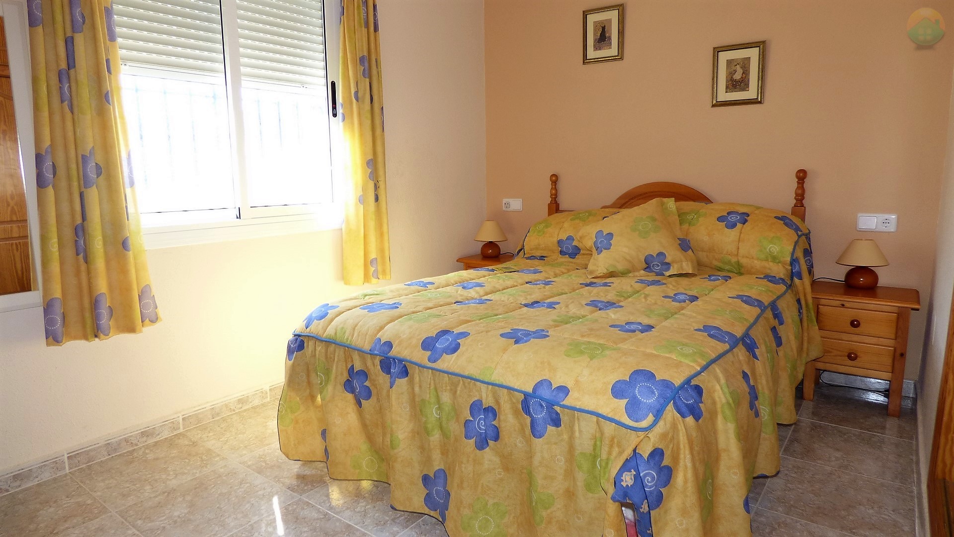 2 bedroom Terraced For sale