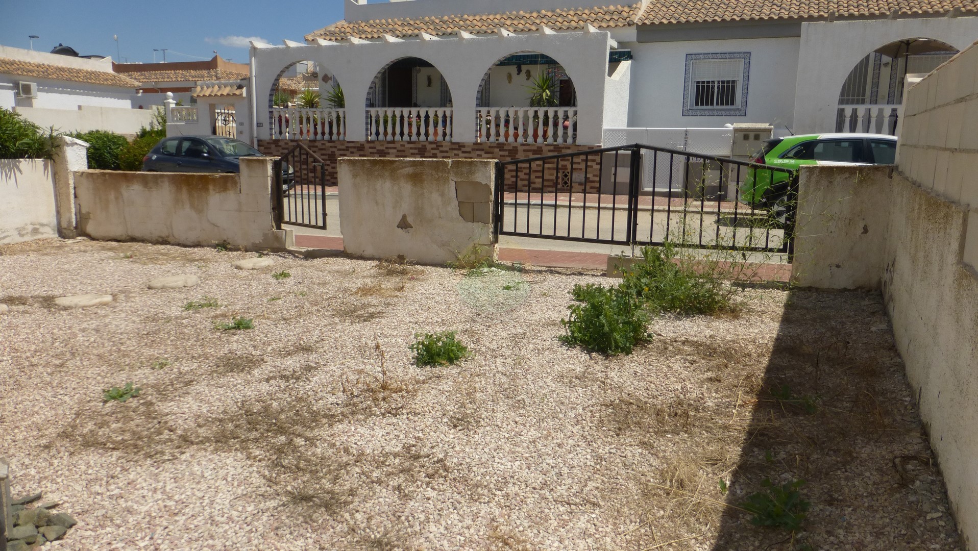 2 bedroom Semi Detached villa For sale.