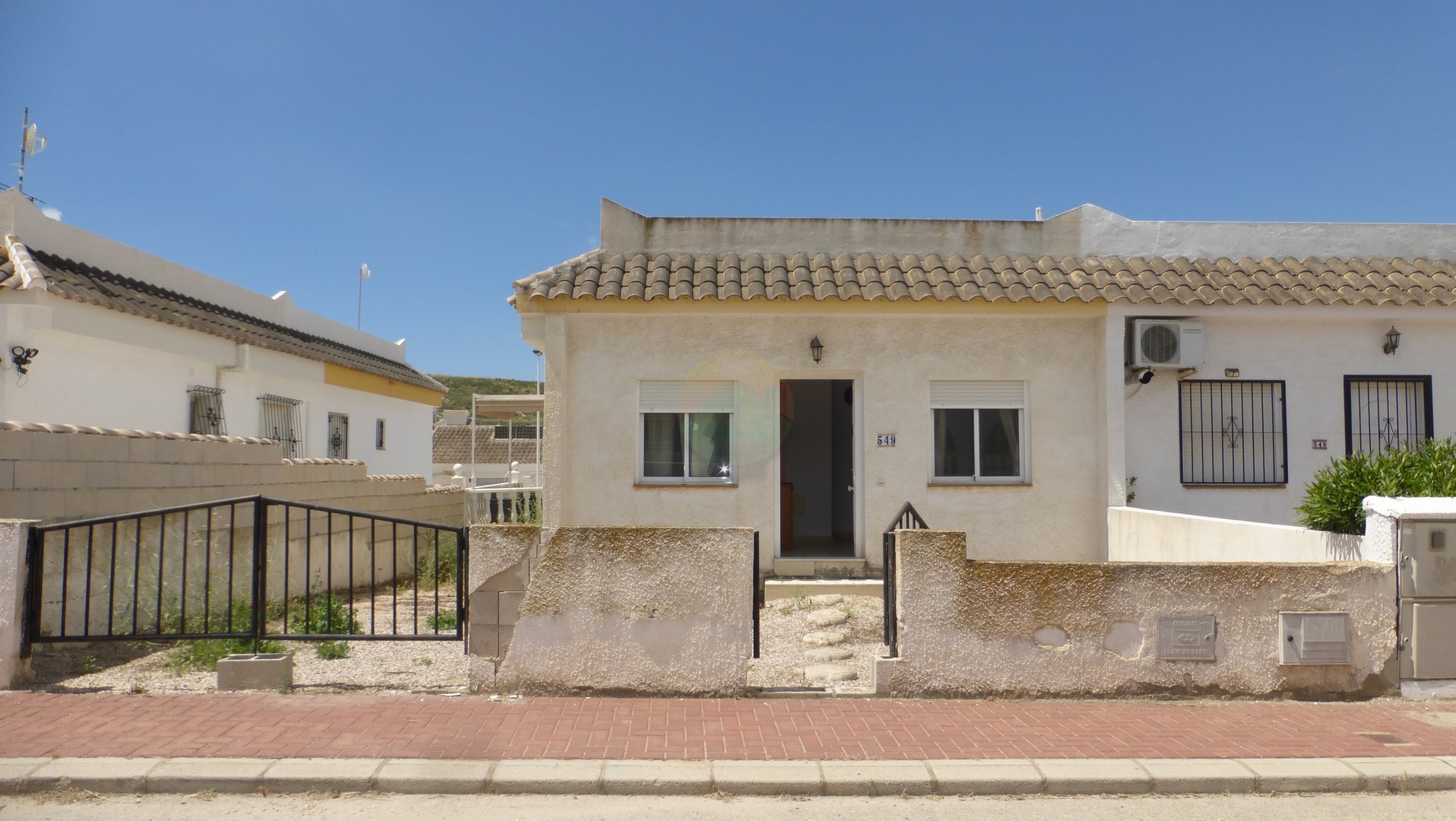 2 bedroom Semi Detached villa For sale.