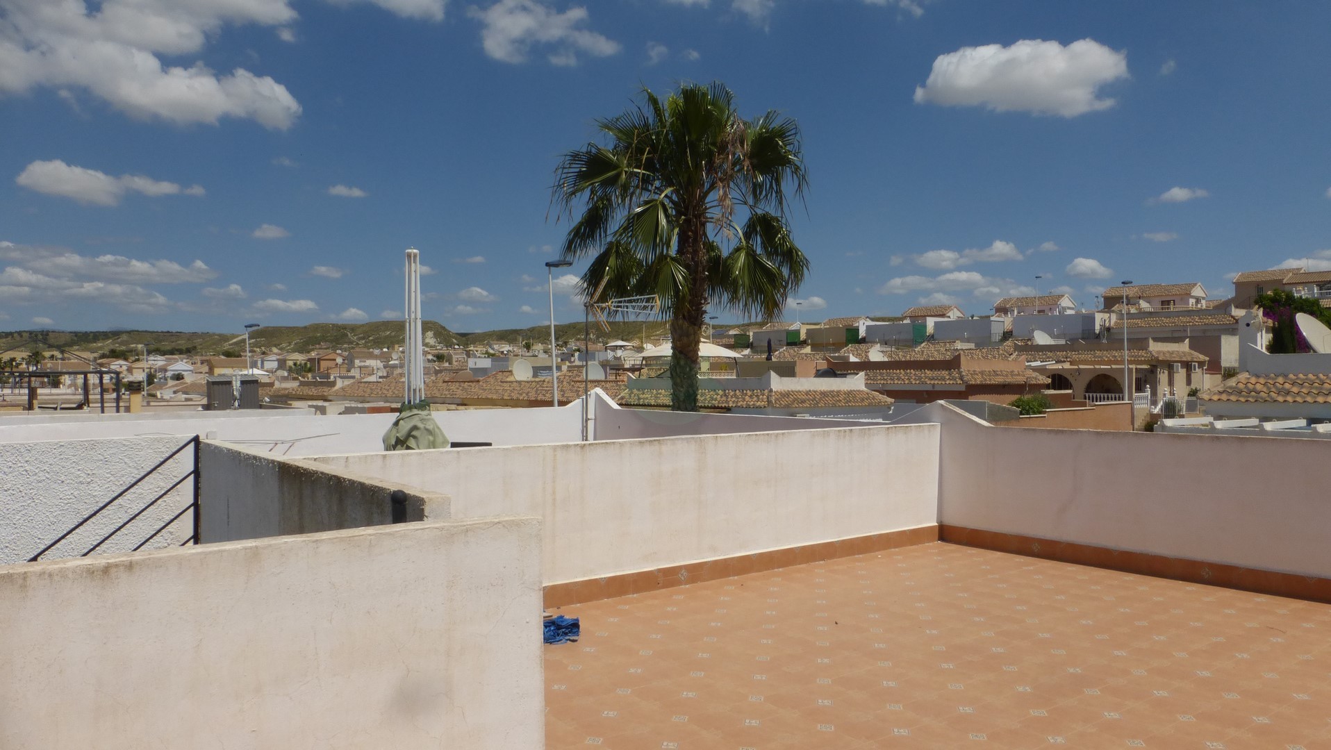 2 bedroom Semi Detached villa For sale.