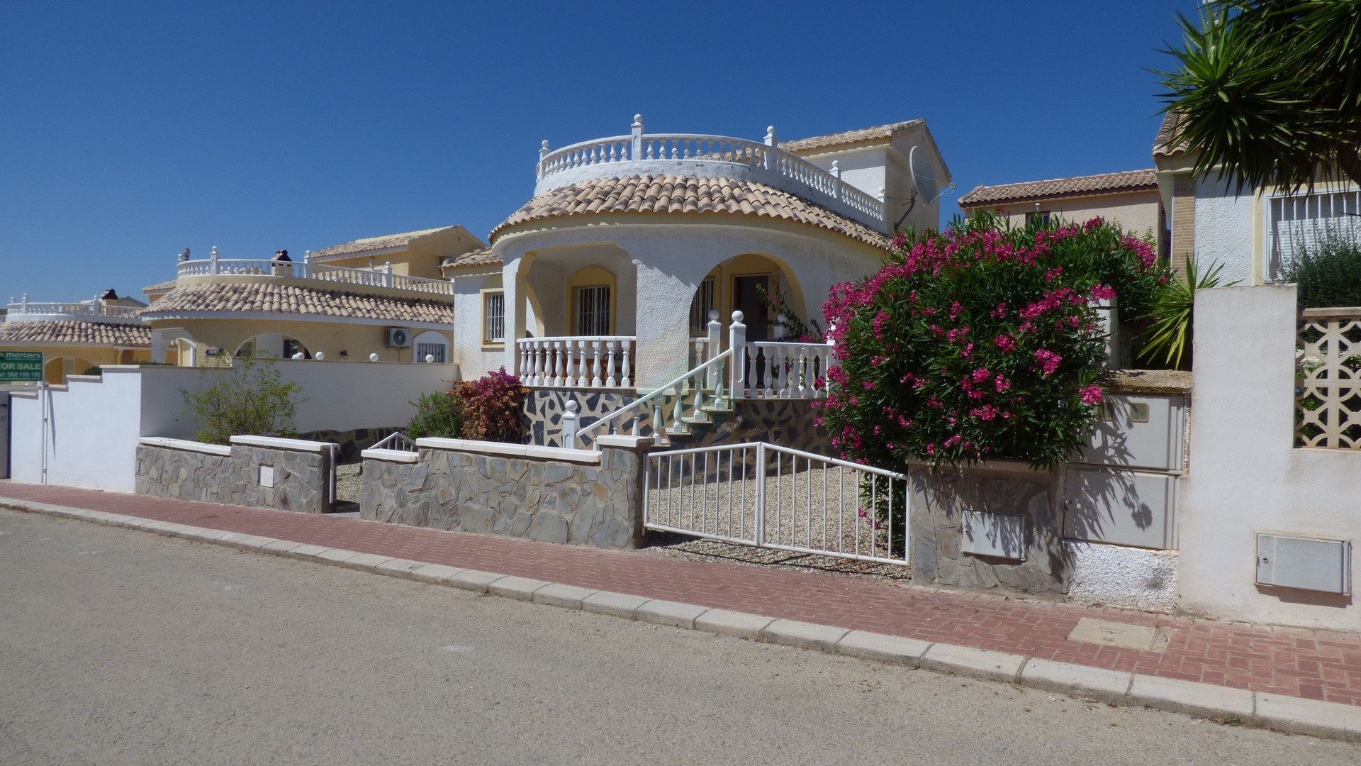 Detached Villa For Sale