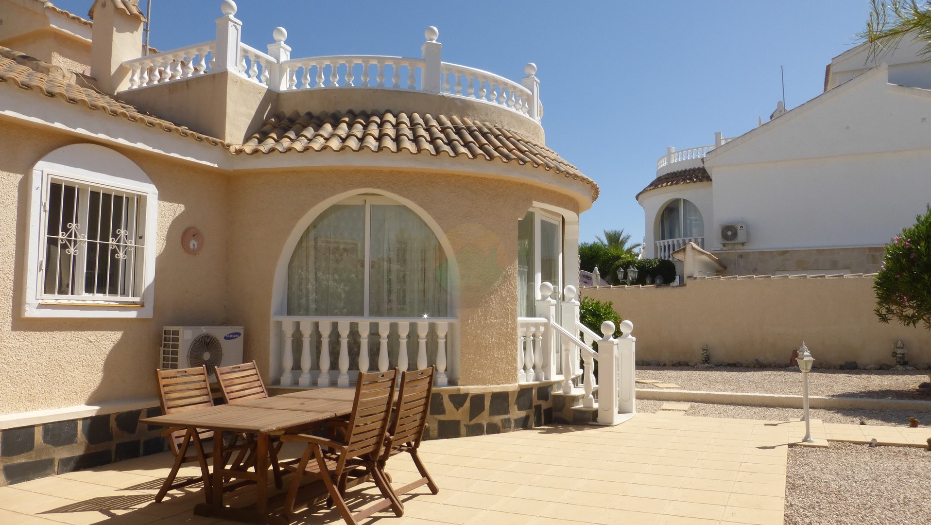 Detached villa for sale