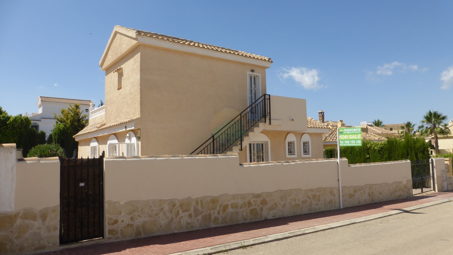 Detached villa for sale