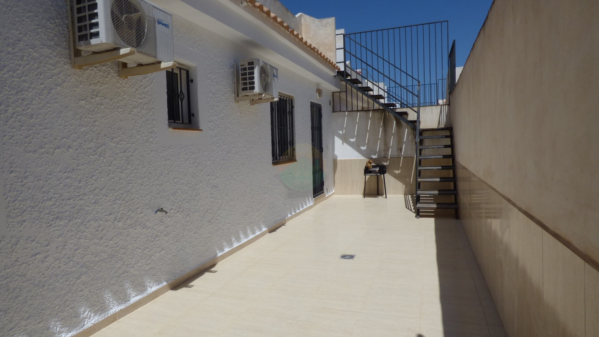 2 bedroom Terraced For sale