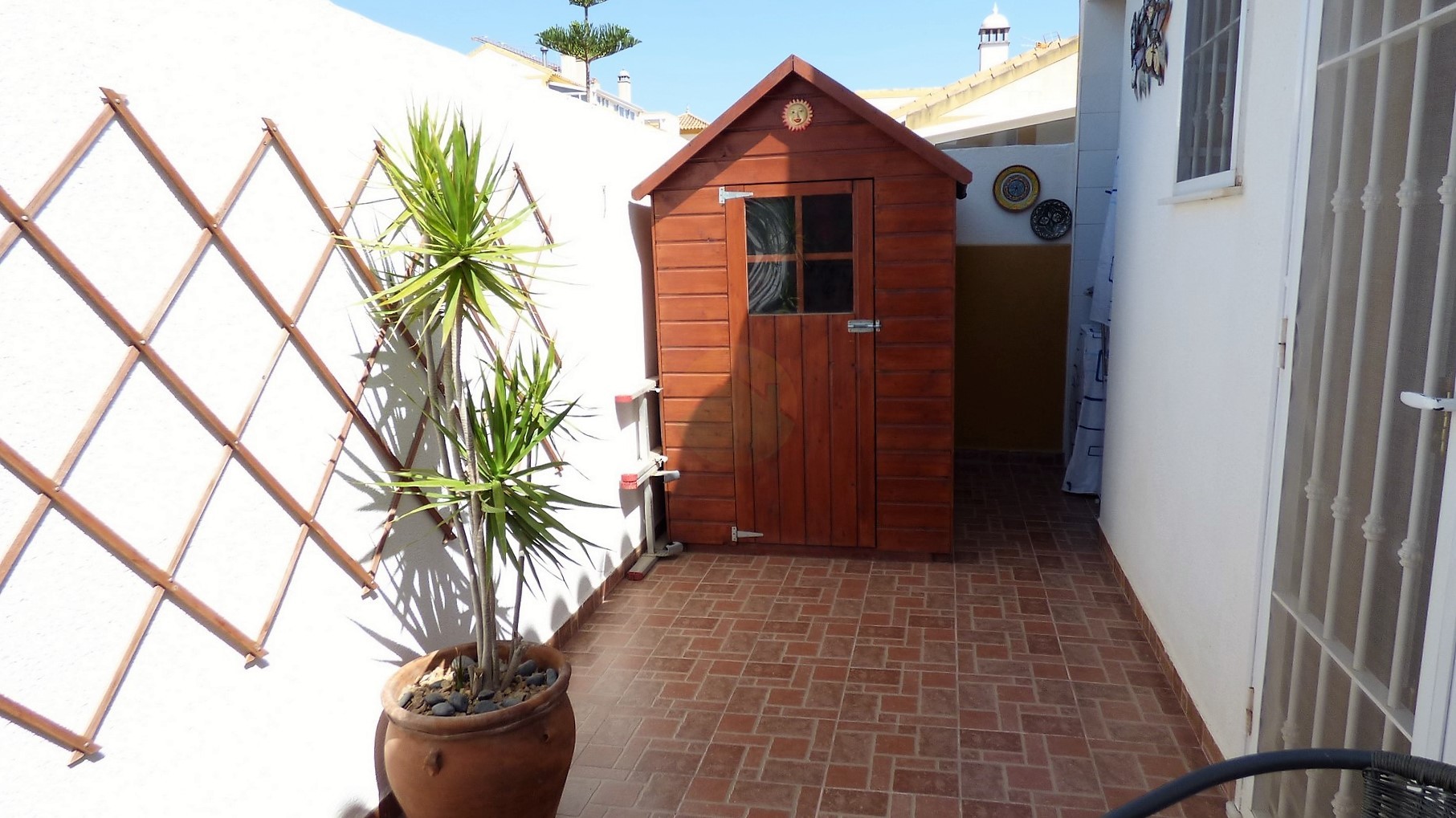 1 Bedroom Semi-Detached For Sale