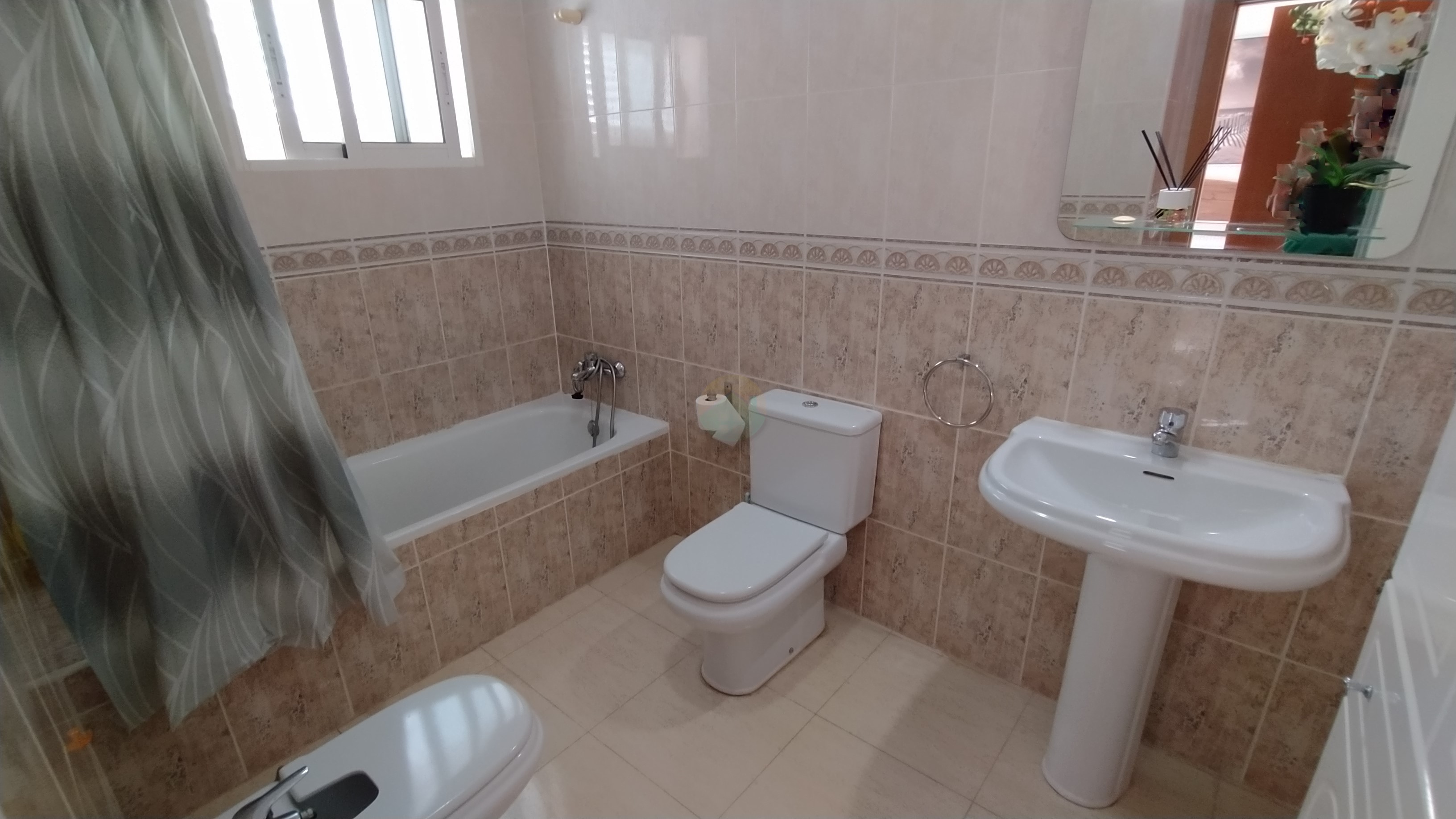 2 bedroom 2 bathroom Apartment For sale