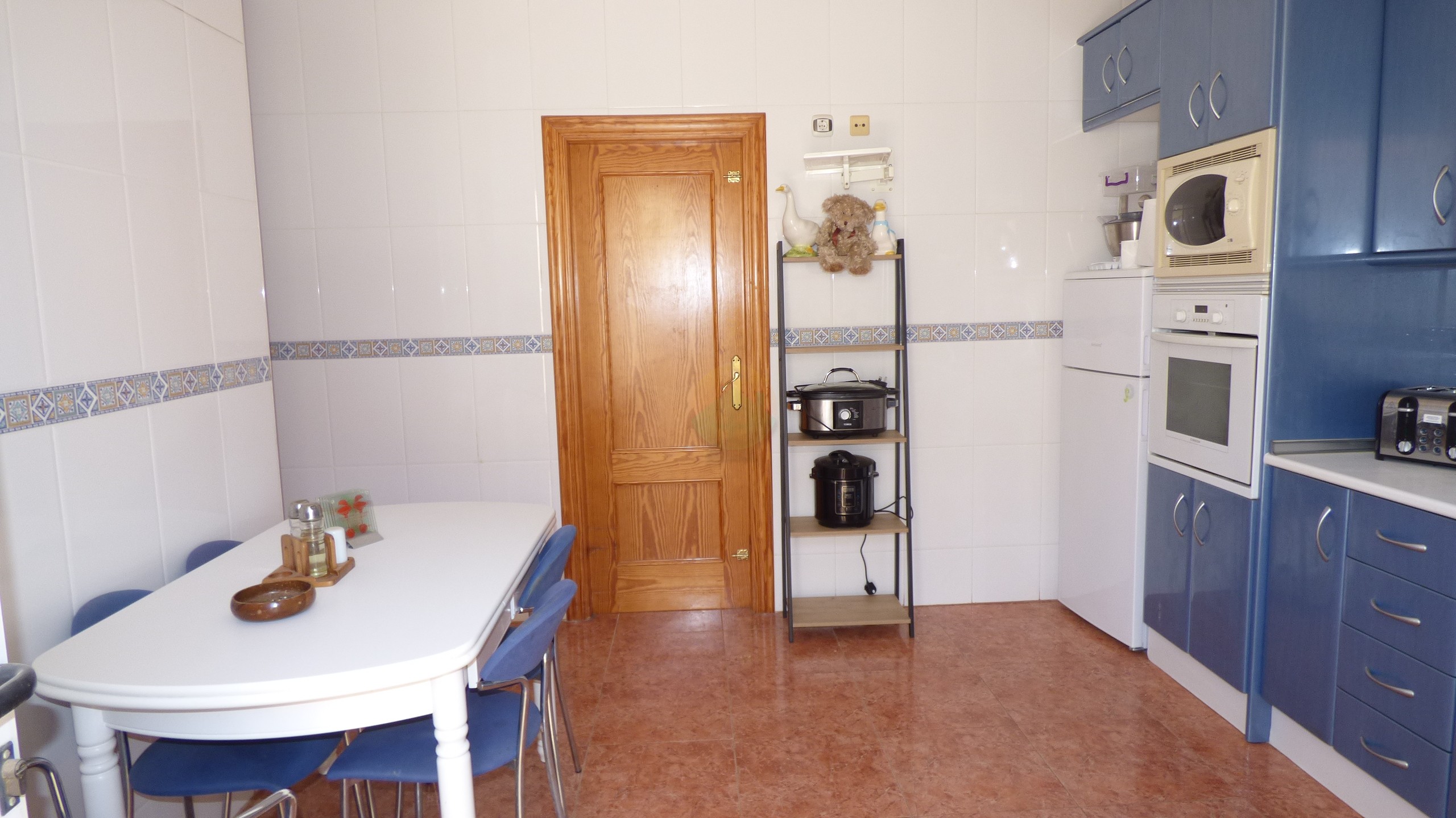 3 Bedroom Semi - Detached House For Sale