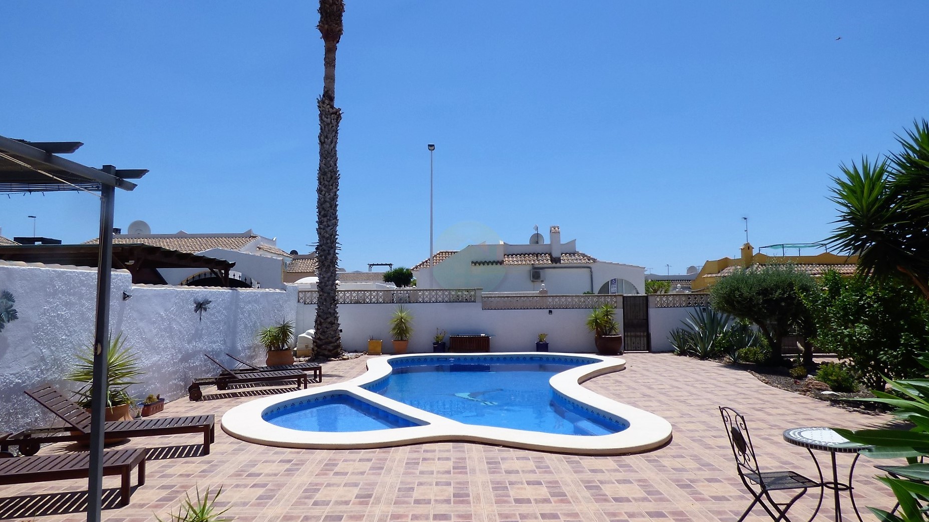 3 Bedroom Detached Villa For Sale